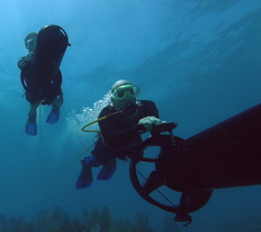 UNDERWATER SCOOTERS